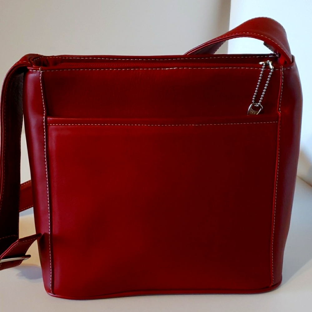 Coronado Leather elegant dark red shoulder bag. Pre-loved and re-furbished by me